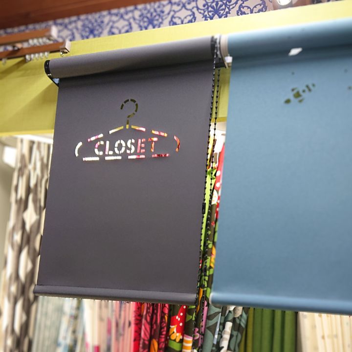 デコワールド店内